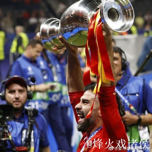 卡尔的庆祝动作是什么意思？基米希打趣：也许是